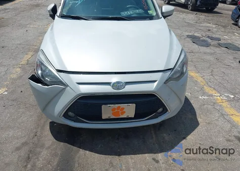 2019 Toyota Yaris Le z USA, uszkodzony, nr VIN 3MYDLBYV7KY509419